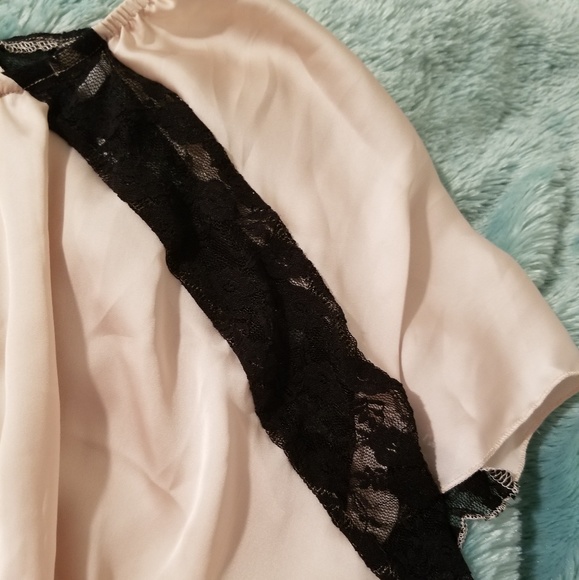 Cream, one shoulder top - Picture 4 of 5